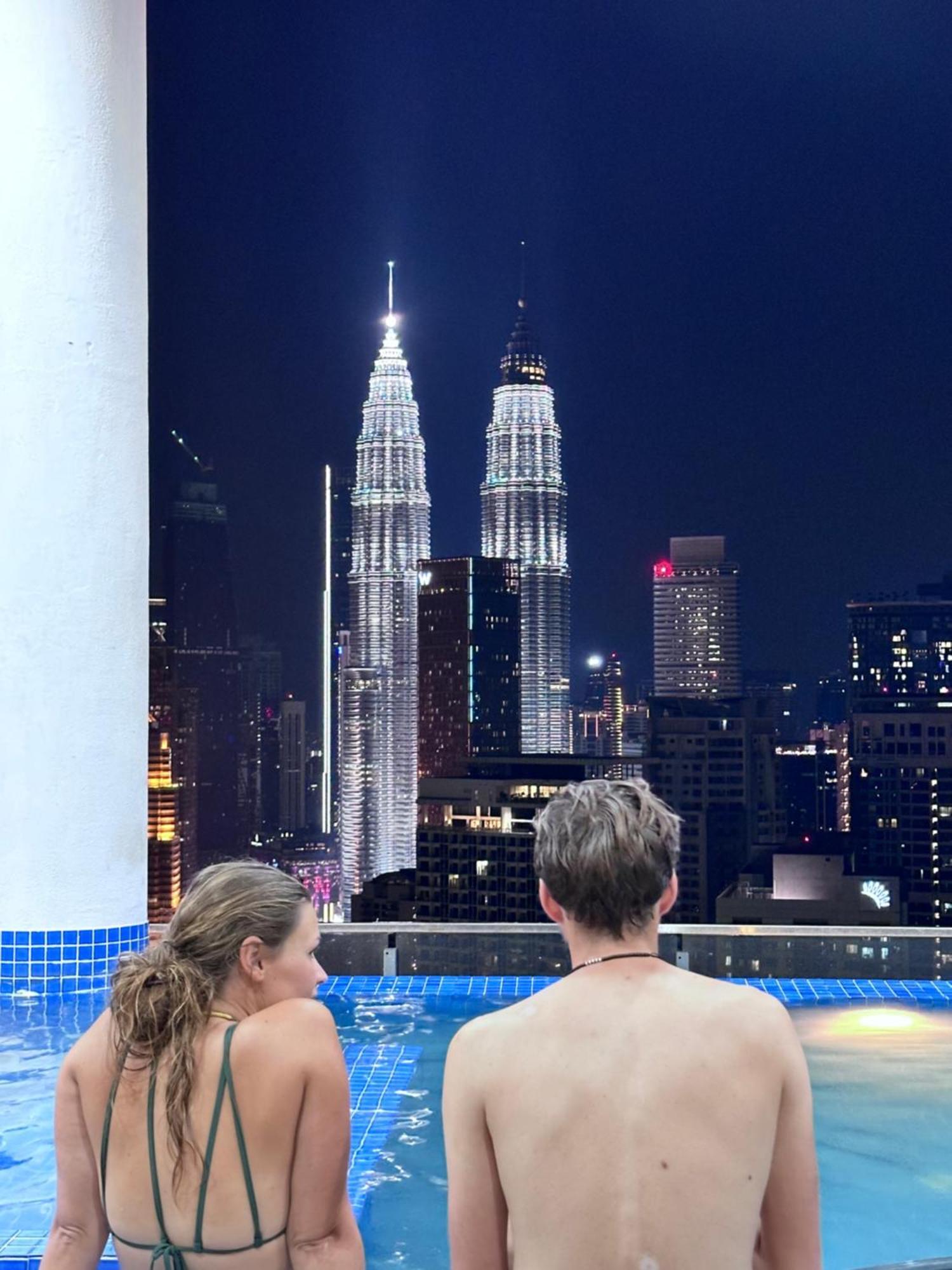 The Luxe Infinitum Klcc By Sahara Apartment Kuala Lumpur Exterior photo